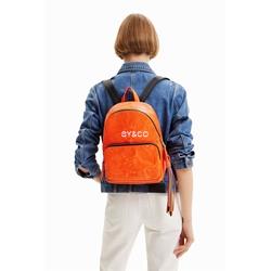 Mochila Desigual flores bordadas naranja Alpha 23SAKP25 - Imagen 2
